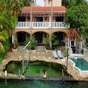 Hotel Chez Waffle, Puerto Aventuras